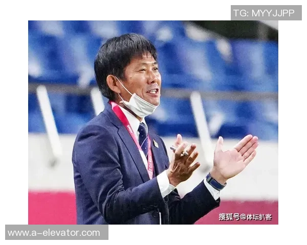 努涅斯在赛场上的崛起与挑战解析:从新星到顶级前锋的成长之路 努涅斯在赛场上的崛起与挑战解析:从新星到顶级前锋的成长之路