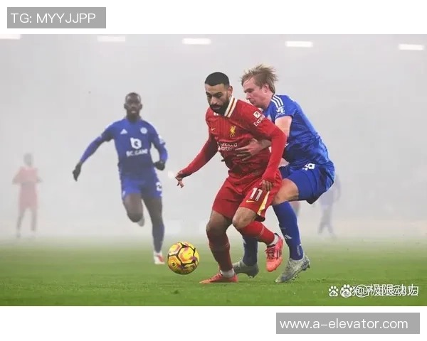 巴萨与利物浦激战正酣球迷期待精彩进球与逆转剧情