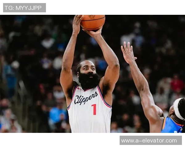 快船与雷霆激战正酣视频直播全程回顾精彩瞬间与赛后分析 快船与雷霆激战正酣视频直播全程回顾精彩瞬间与赛后分析