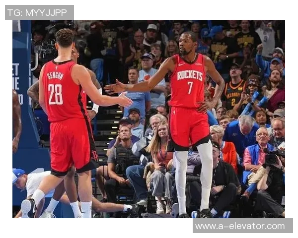 火箭队与爵士队激烈对决直播NBA精彩瞬间不容错过 火箭队与爵士队激烈对决直播NBA精彩瞬间不容错过