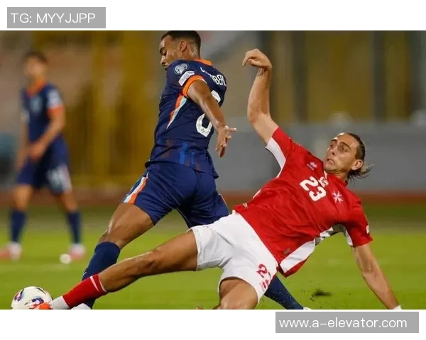 西班牙惨遭重创荷兰队狂胜五球展现强大实力